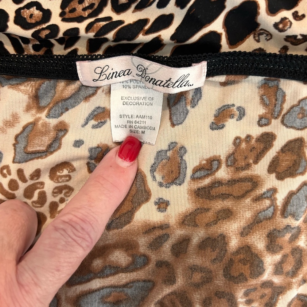 Linea Donatella Animal Print Night Gown Spaghetti Straps Adjustable
Size M - Picture 6 of 7
